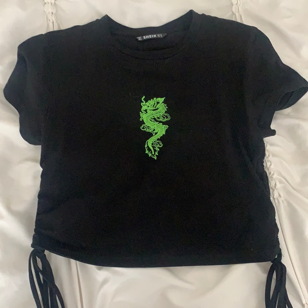 Dragon crop top